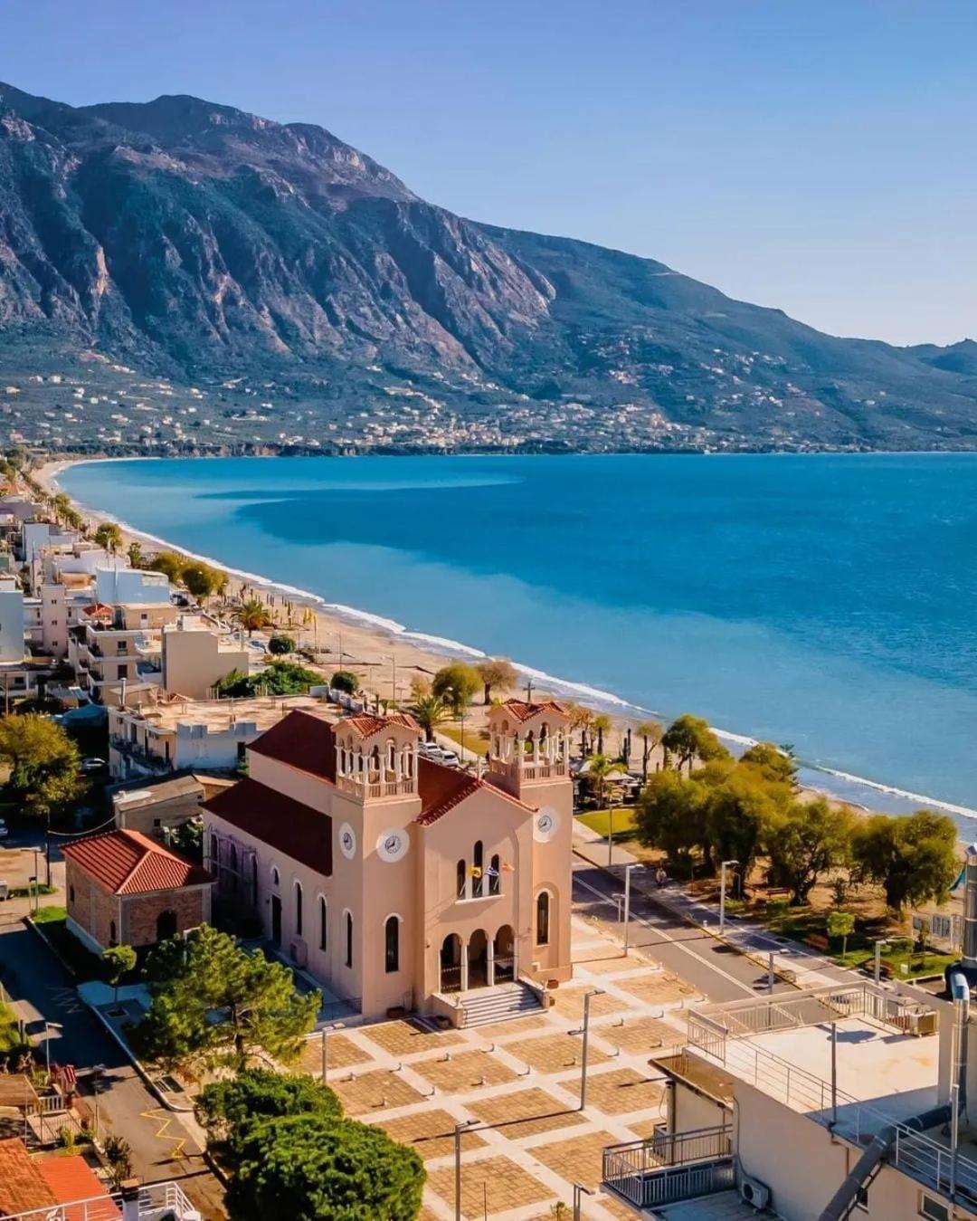 Messinian Blue Seaside Villa Kalamata Exteriér fotografie