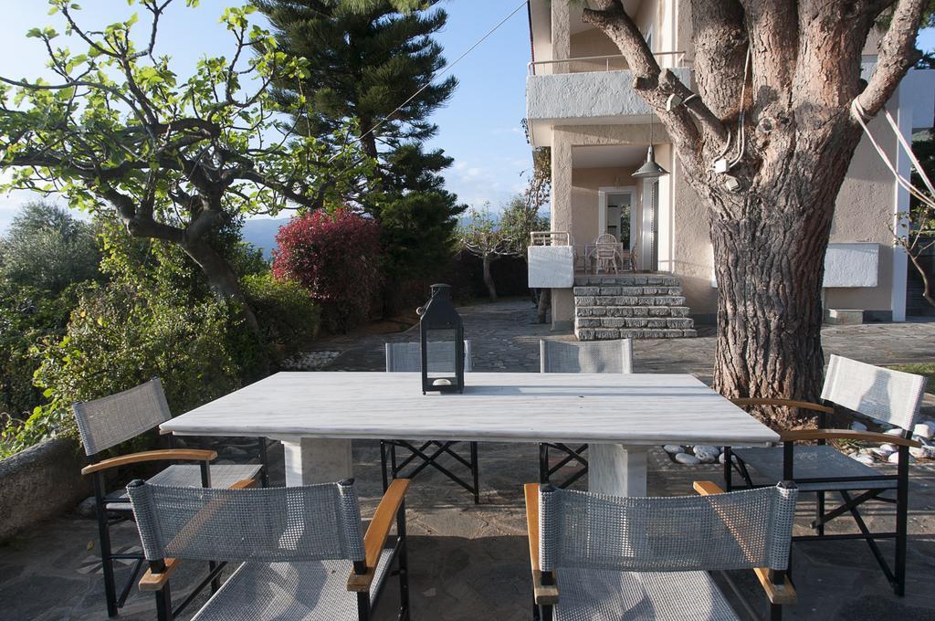 Messinian Blue Seaside Villa Kalamata Exteriér fotografie