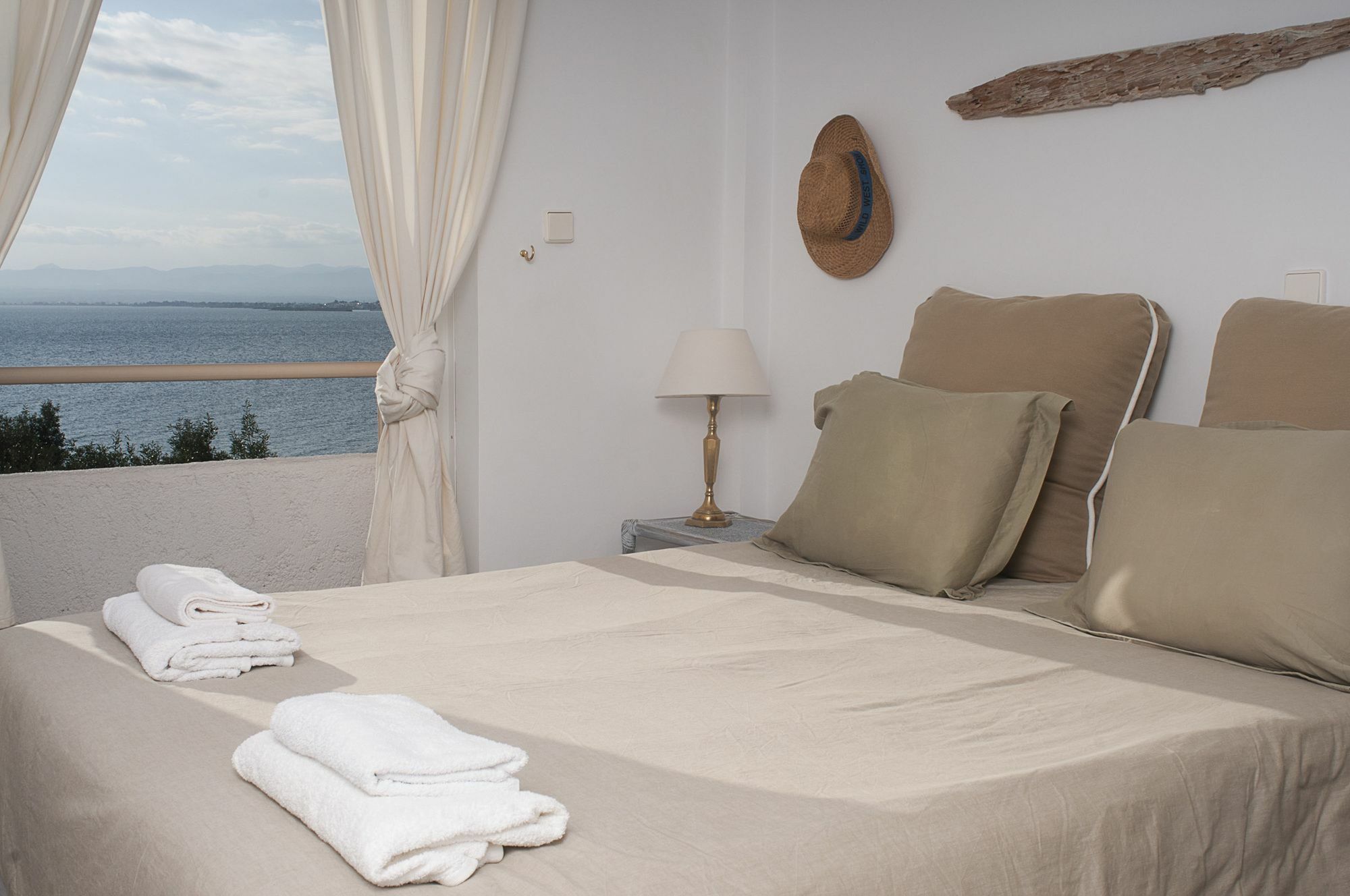 Messinian Blue Seaside Villa Kalamata Exteriér fotografie